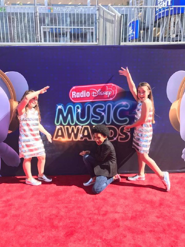 LionHeart talent at Radio Disney Music Awards red carpet event